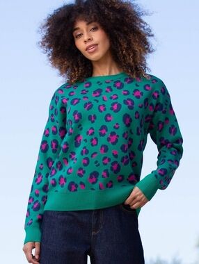 Women's Green Leopard Print Crewneck Organic Cotton Sweater